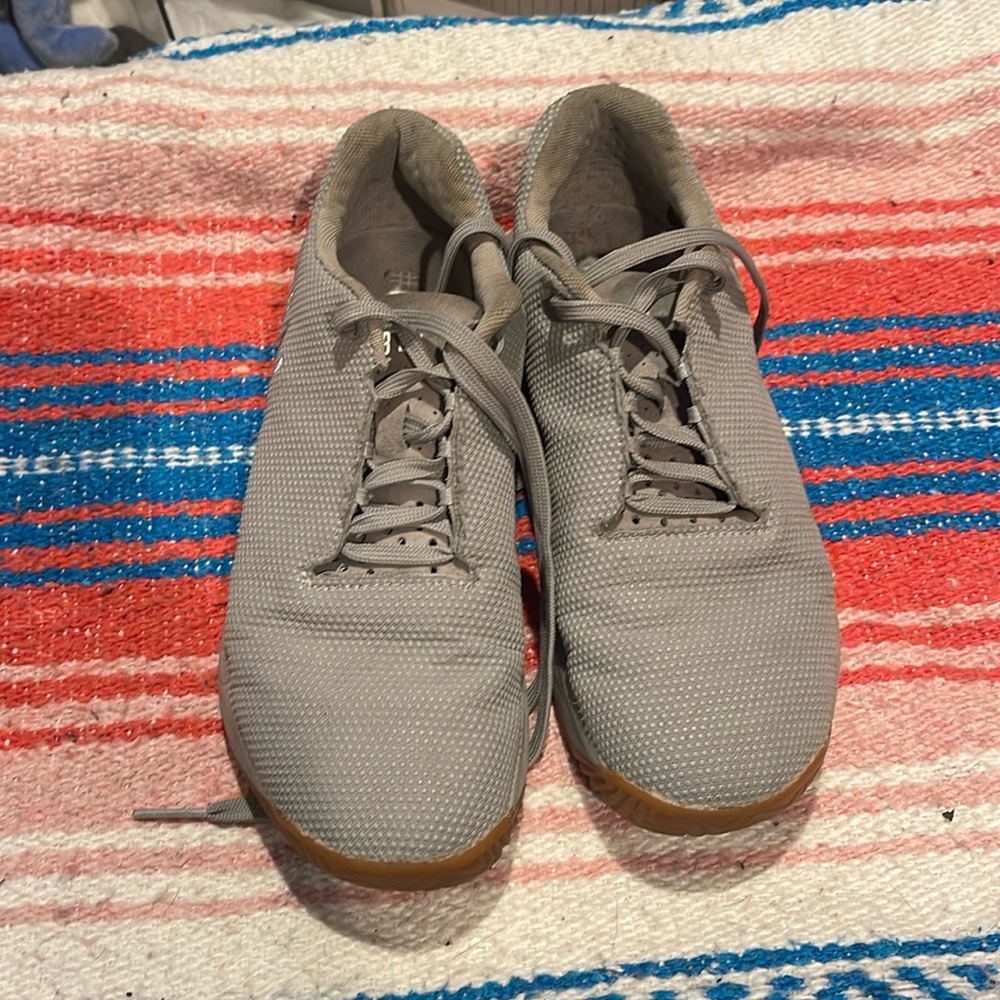 No Bull Trainer+ women’s size 10. Used but in great condition.